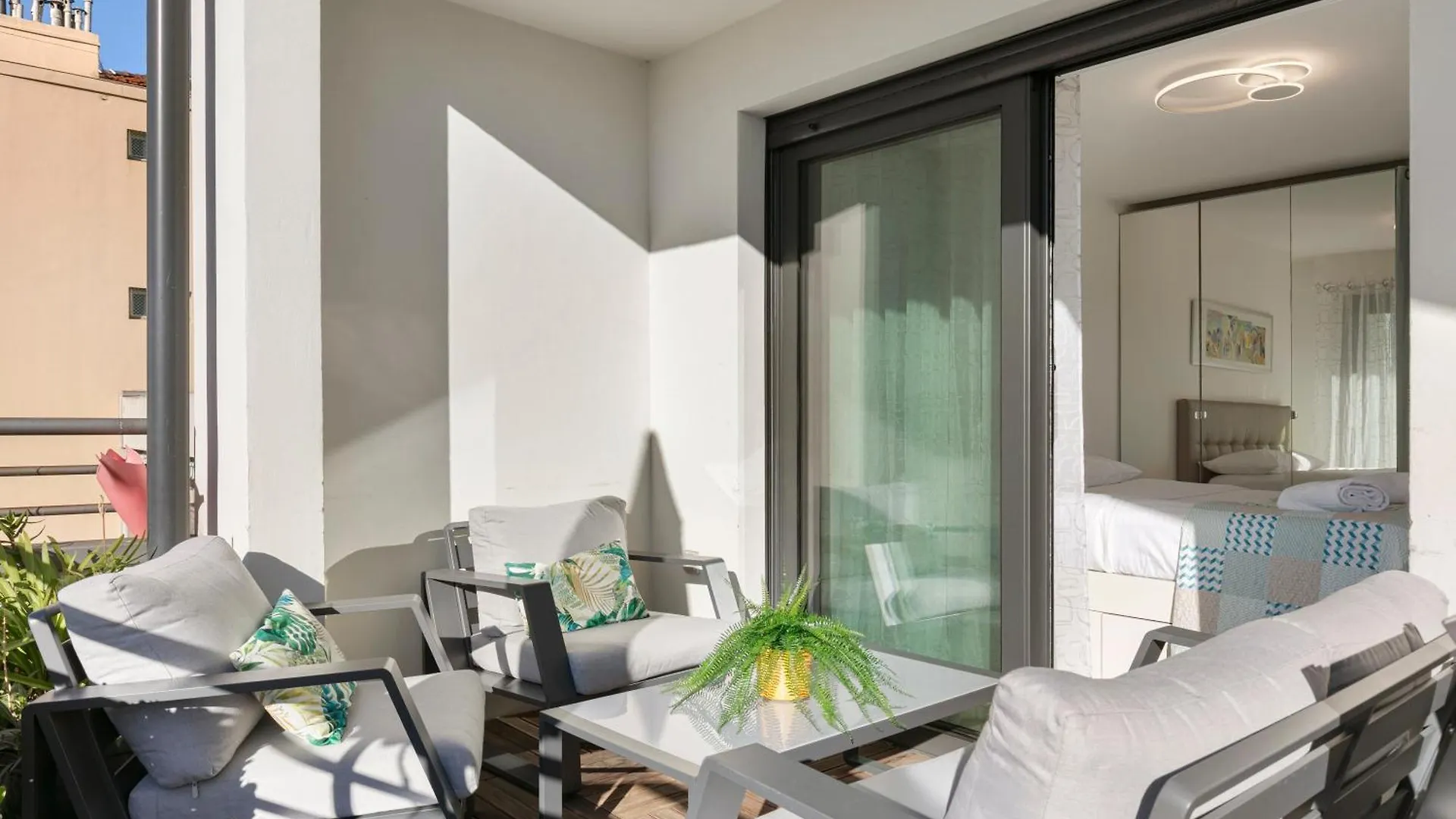 Suite Relax Five Stars Holiday House Nice 0*,  Frankrijk